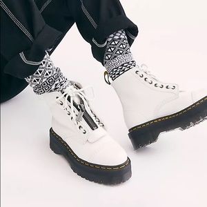 Dr. Martens Sinclair Boots